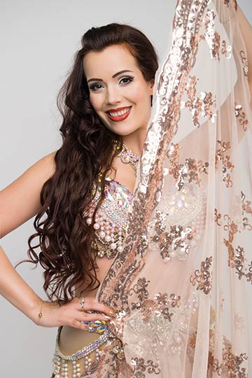 Laura Zaray